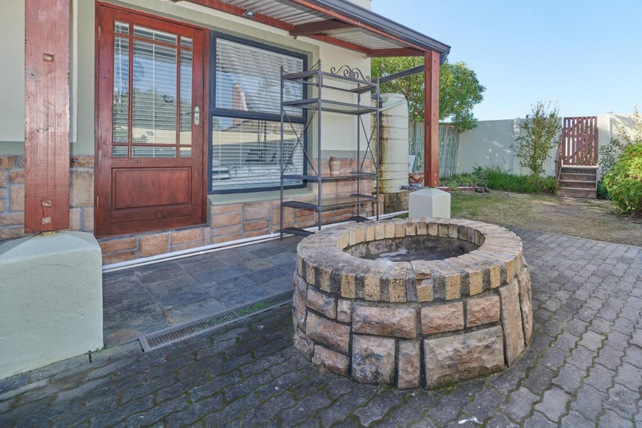 Fraai Uitzicht Struisbaai Exterior foto