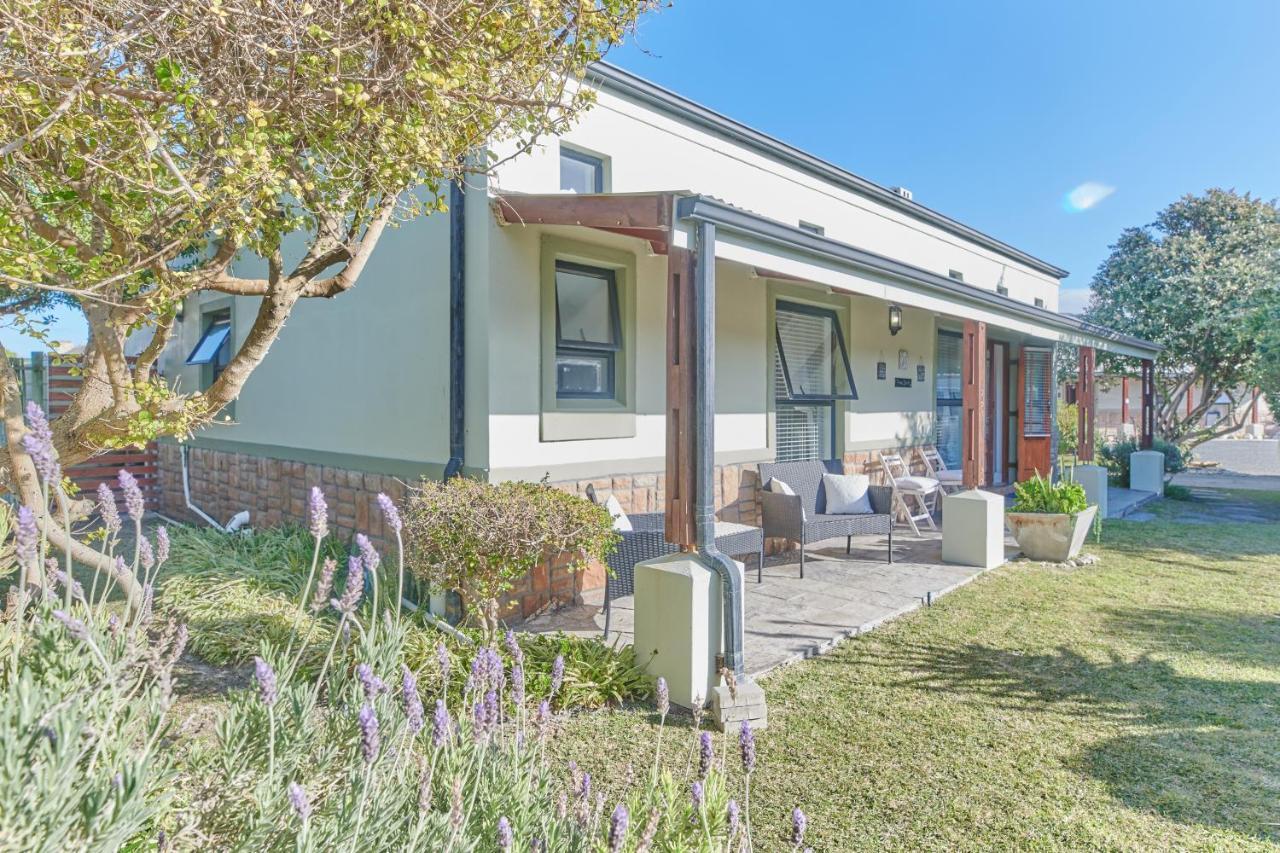 Fraai Uitzicht Struisbaai Exterior foto